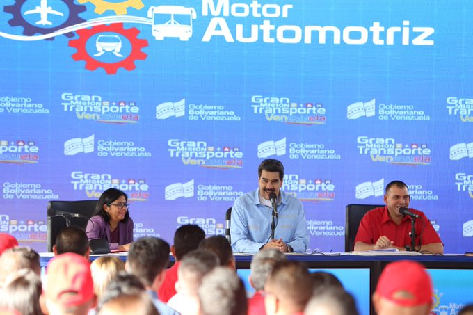 mintransporteve's tweet photo. #AsíLoDijo 🎙|| El Min. @tupamarohipolit: El #MotorAutomotriz es uno de los ejes de desarrollo de la #GranMisiónTransporteVenezuela para consolidar una capacidad industrial que nos brinde un sistema de transporte hecho en Venezuela. 
-
#VenezuelaForoVictorioso https://t.co/iR2x5wNIKQ