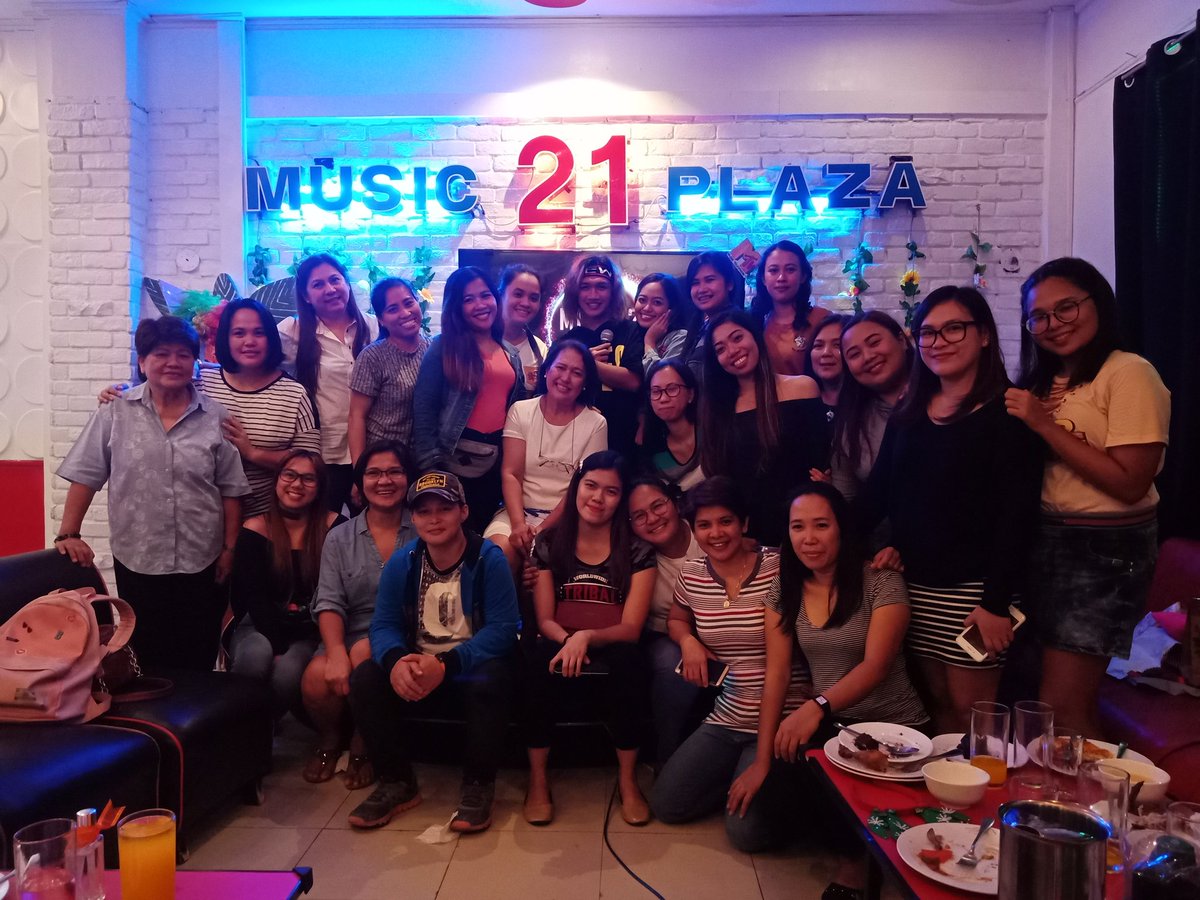 lokalfeatureph's tweet photo. Happy Happy Birthday Mommy @pascual2530 https://t.co/fsGVzm03Vu