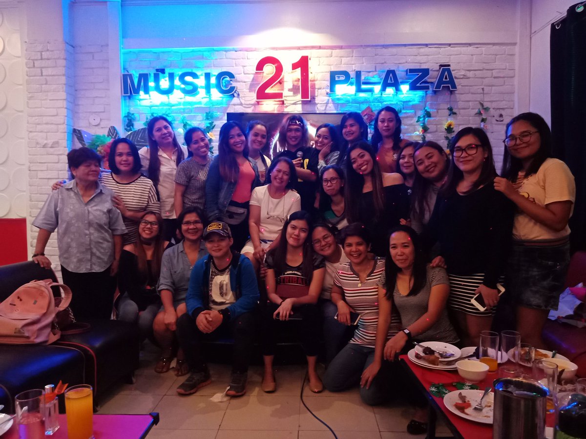 lokalfeatureph's tweet photo. Happy Happy Birthday Mommy @pascual2530 https://t.co/fsGVzm03Vu