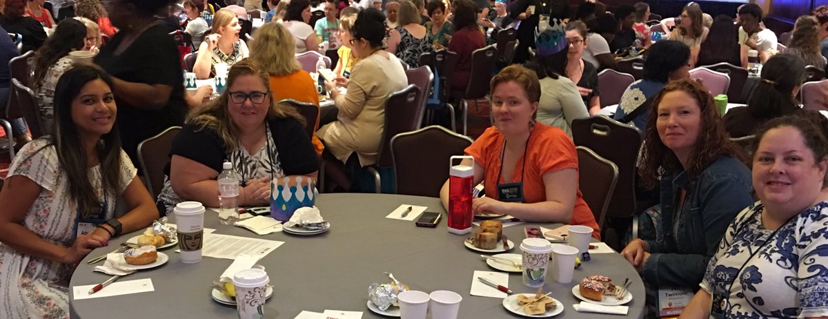 JoyfullyReviewd's tweet image. #RWA19 #bloggerday 

1 @shirleyjump 
2 @JannaMacGregor 
3 @CaridadPineiro @kmmaher @LoreleisLitLair 
4 @Twimom227 @mslizalou