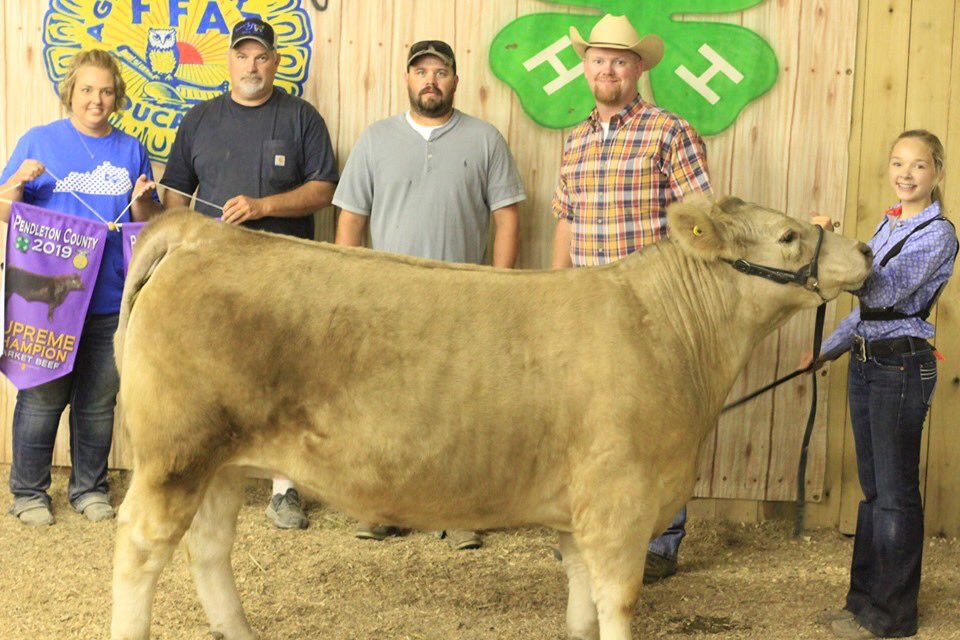 Congrats to Elli Ramey, for winning the Supreme Market Grand Champion at the PCYF! #pcffa #kyffa