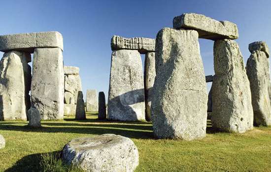 We have just passed #stonehenge and almost split up 

50% wanted to stop, 50% didnt

ARGUMENTS FOR: ancient mystery, we’ll never see it again 

ARGUMENTS AGAINST: it’s full of dickheads, we can’t park, I’m starving 

INSULTS: new-age bellend, gobshite, scumbag

RESULT: No stop