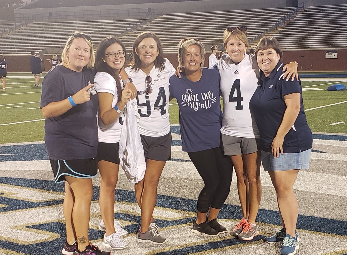 tpolliff's tweet image. My 1st, but definitely not my last, GSU Women's Football Clinic.  It was awesome!