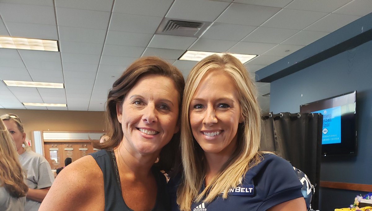 tpolliff's tweet image. My 1st, but definitely not my last, GSU Women's Football Clinic.  It was awesome!