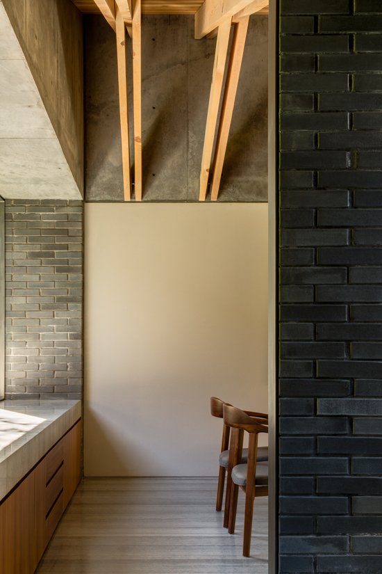 PodioMX's tweet photo. CASA CMR por Estudio MMX
@estudioMMX
https://t.co/Xvp3aycrrm
#Arquitectura #Diseño #Interiorismo #PRISMA19 https://t.co/mgqdXZ5qUK