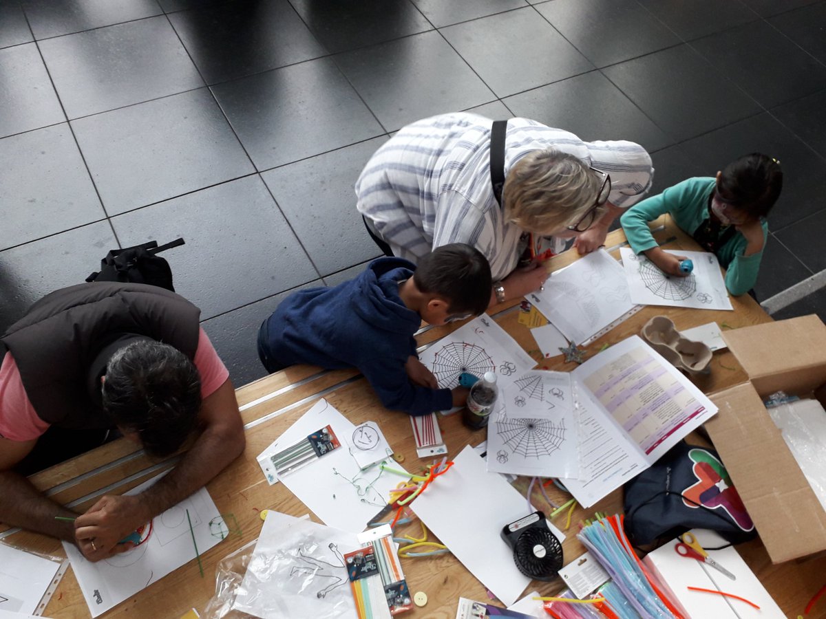 MancLibraries's tweet image. #ManchesterLibraries craft station @MMUEducation @MMUHPSC @MCCHulme