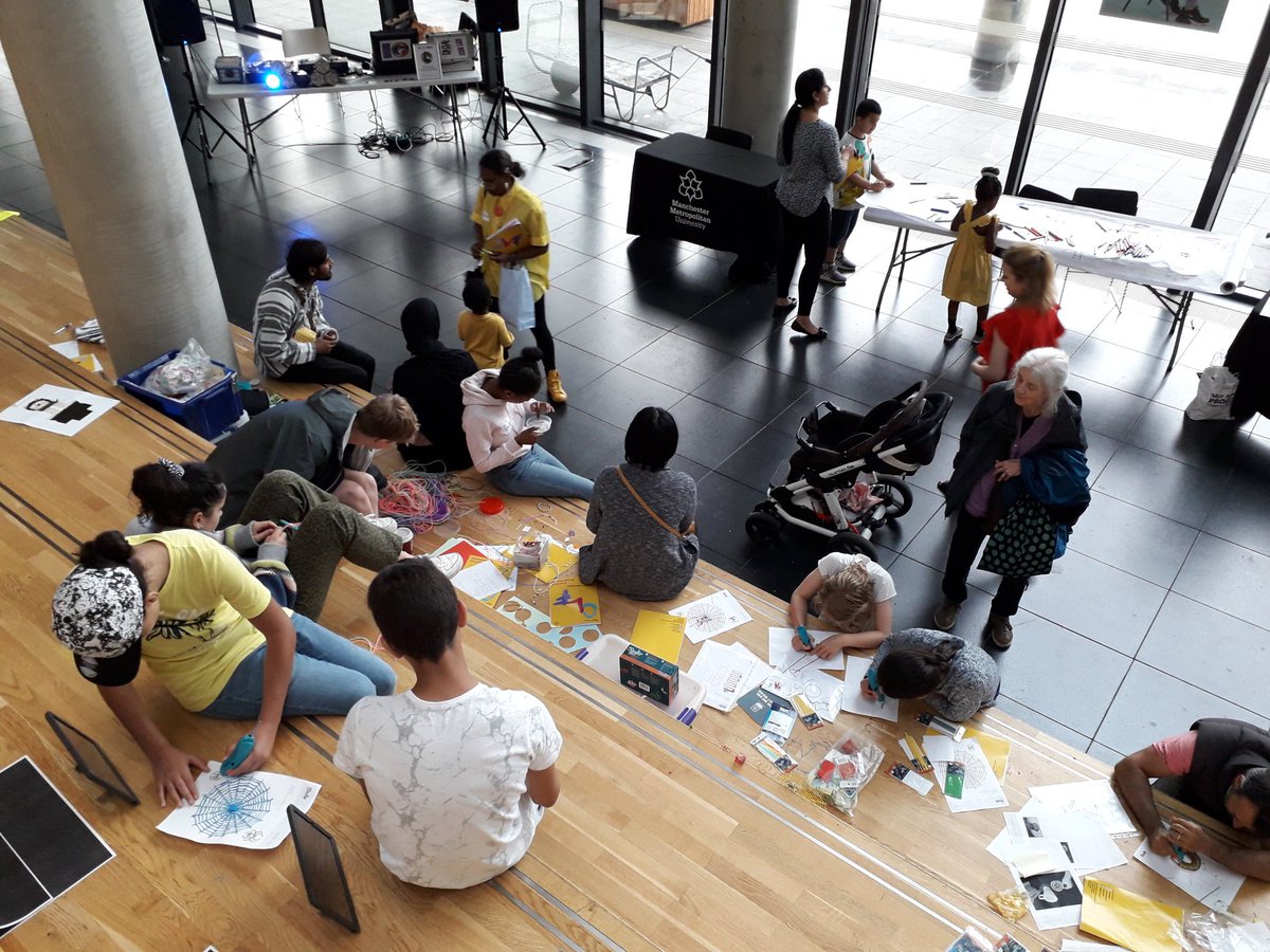 MancLibraries's tweet image. #ManchesterLibraries craft station @MMUEducation @MMUHPSC @MCCHulme