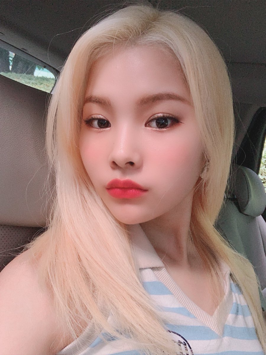 WekiMeki 위키미키 tweet media