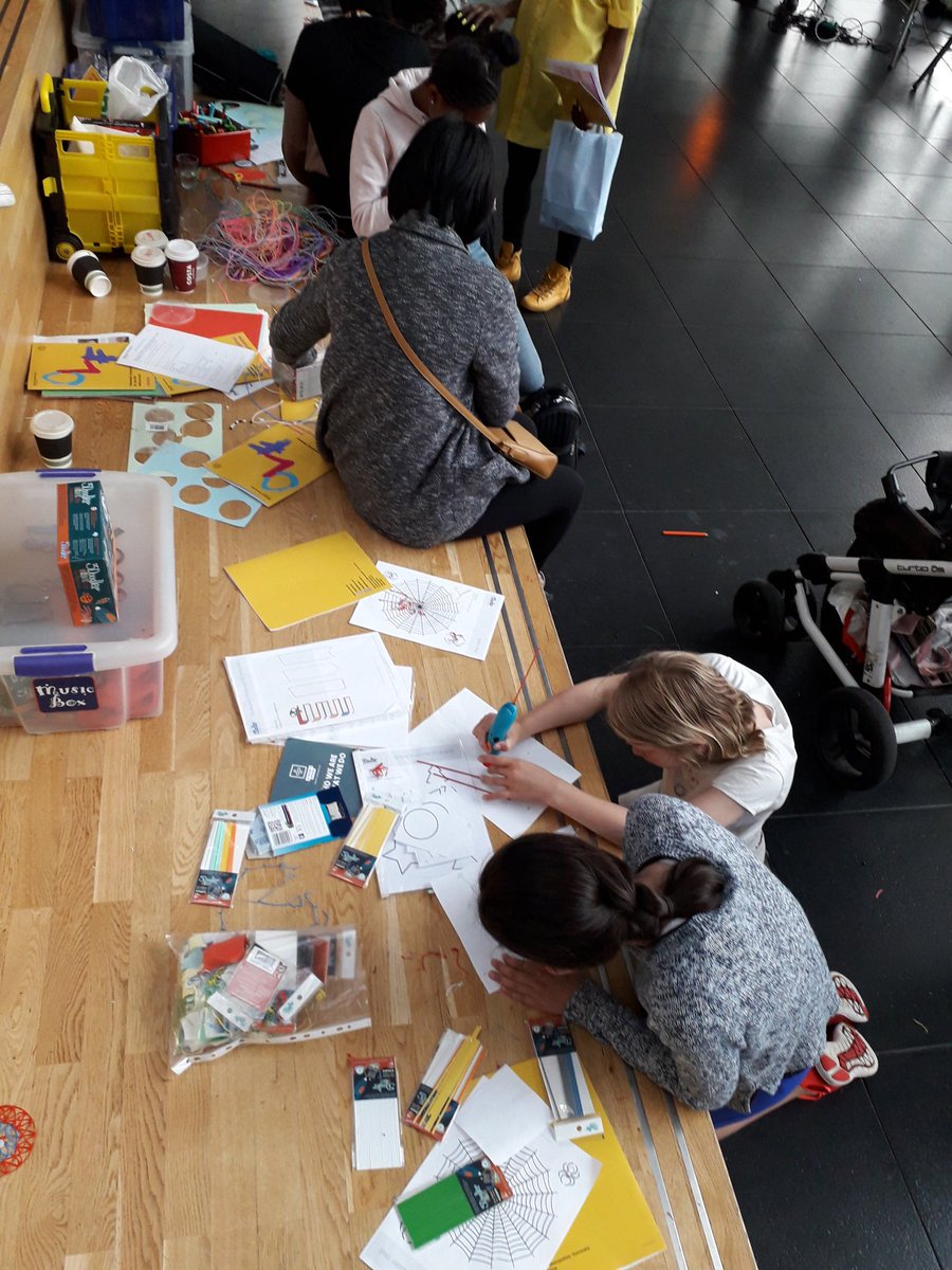 MancLibraries's tweet image. #ManchesterLibraries craft station @MMUEducation @MMUHPSC @MCCHulme