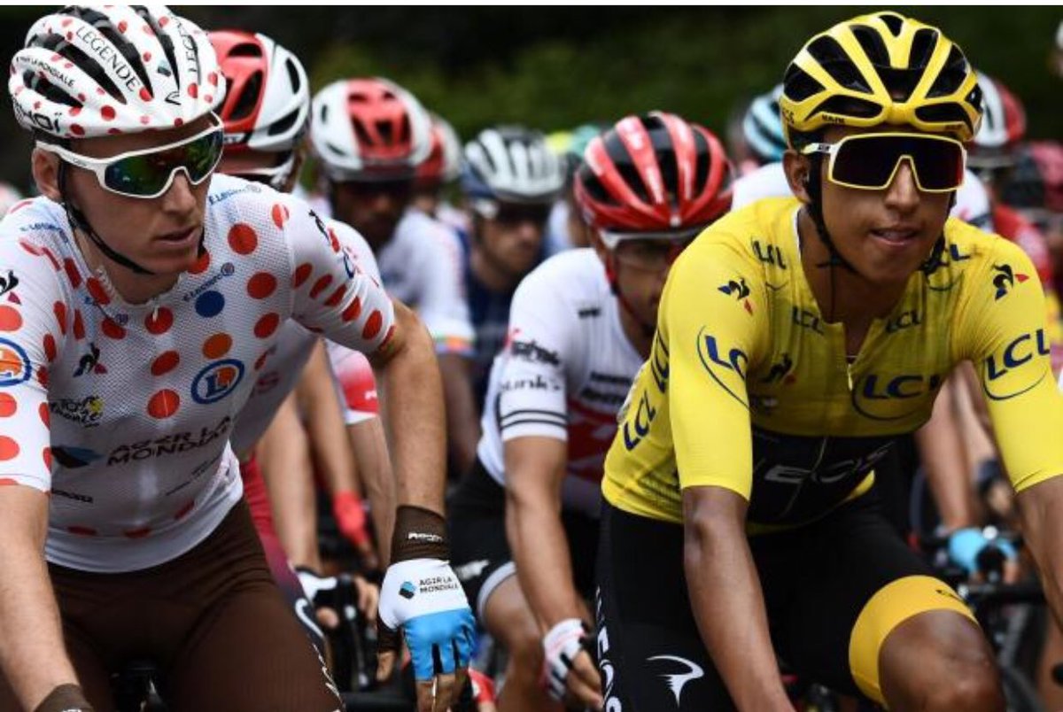 carlossanchezga's tweet photo. Gigante chiquitín! @Eganbernal virtual campeón de @letour_col https://t.co/HCff1k8A0C