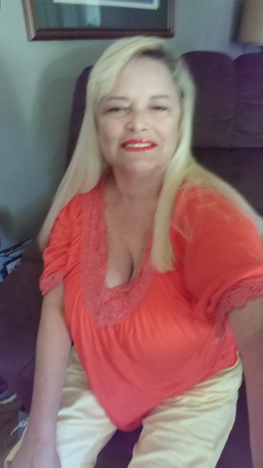 Retweet me please? Is everyone ready for Sale Sunday?    Make your appt now! https://t.co/nnoVrZU3Nu