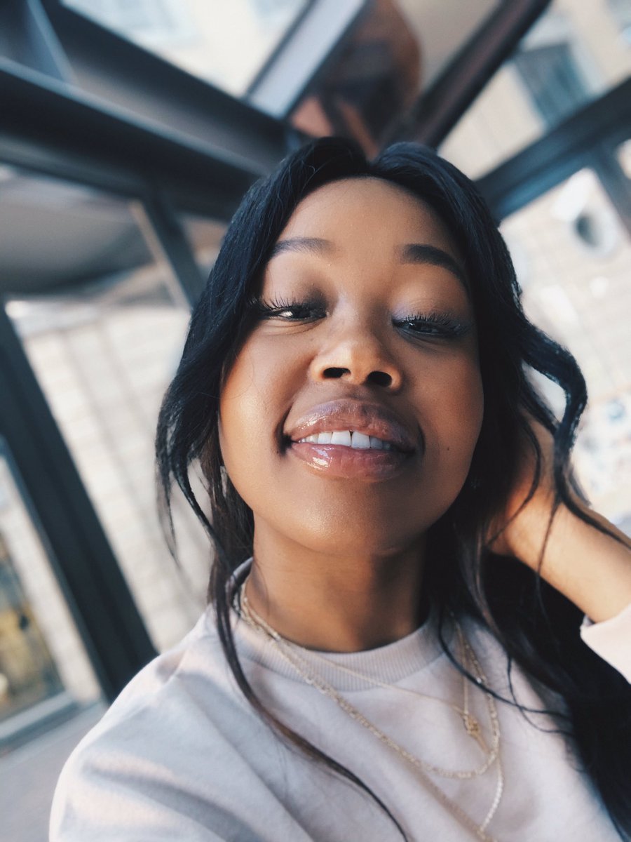 Pharoahfi's tweet photo. Akere?! Just like that♥️ https://t.co/rh24BPkYx4
