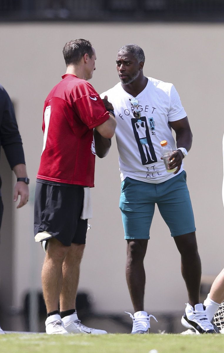 SaintsLegends's tweet photo. .@Harp41 and @drewbrees 🙌 #SaintsCamp https://t.co/i5F6JlZdYg