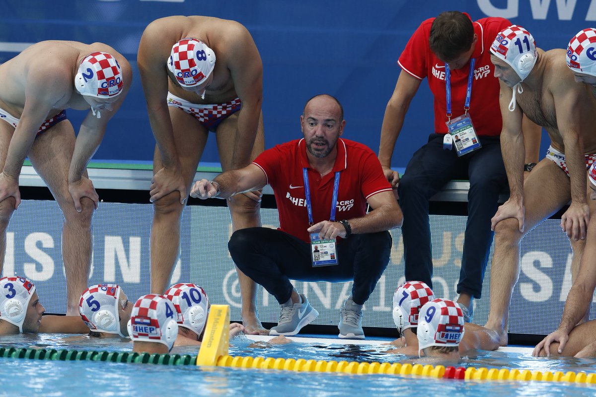 mintsRH's tweet photo. 🤽‍♂️Hrvatska vaterpolska reprezentacija🇭🇷 je u utakmici za treće mjesto pobijedila reprezentaciju 🇭🇺Mađarske 10-7 i osvojila još jedno odličje!!! 🤩👏
Čestitke našim brončanim🥉 Barakudama!🎊🎉🥳

@Gwangju2019_  @fina1908 #Diveintopeace #FINAGwangju2019 #sdus https://t.co/E7uKciBhYo