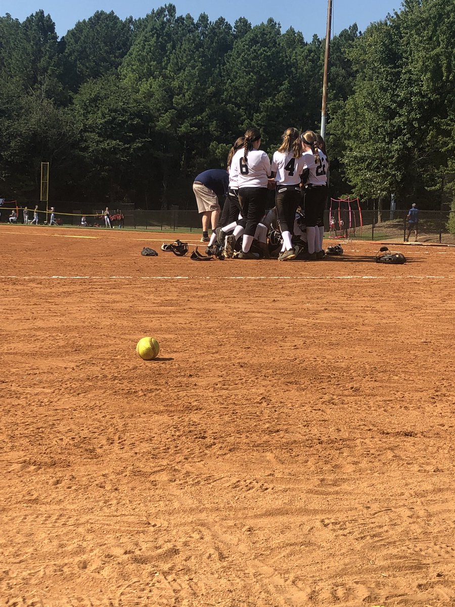 nevillejen's tweet photo. 10U come back with a win this morning defeating Inferno (VA) 11-1! Working our way back to the top! #letsgoOutlaws https://t.co/OJNcKOoxoe