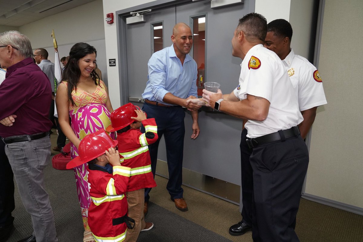 MiamiDadeFire's tweet photo. The 40 members of #MDFRClass139 spent some quality time with their families on Friday night as they hosted Family Night at the MDFR Training Center, where each of the recruits spoke briefly to explain what it means to them to be a MDFR firefighter. https://t.co/YCtDwhpqtl
