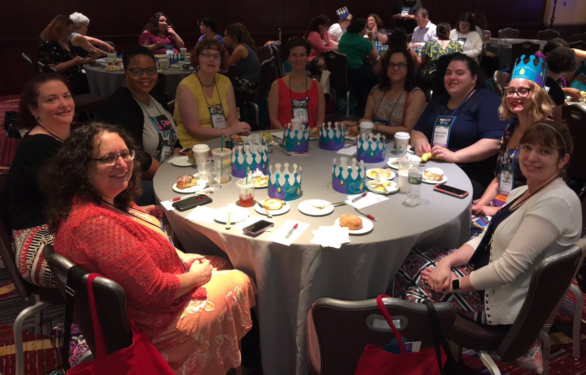 JoyfullyReviewd's tweet image. #RWA19 #bloggerday 

1- Networking 
2-@DrenzPen @jaimebeck
3- @MariaValeAuthor !!!!!!!! Howwwwl
4- @jaynechanger @LoreleisLitLair @JanetRodman @pickletoria