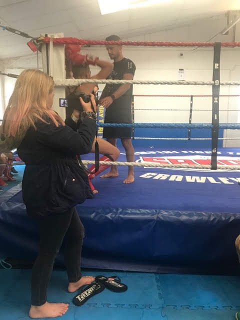 UKFightSceneLtd's tweet photo. Who better to be the photographer today at the Sandee Lumpini Junior Open Show than a Junior fighter? #juniorfightscene #juniormuaythai https://t.co/353GTxGQkR