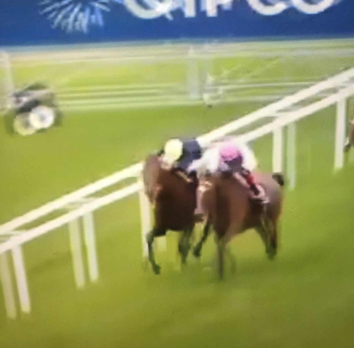 Hikari_F1_EBpro's tweet image. #競馬実況web #キングジョージ #KingGeorge #エネイブル #Enable 

最初、うー、、って思ってたけど、

解説に、最後もやっぱりめっちゃ賞賛されてたけど、
最後で、本当に走り切ってて
強かった…

競馬は、死ぬまでに
世界のものを絶対に見に行く！！✨✨✨🐎💓💓