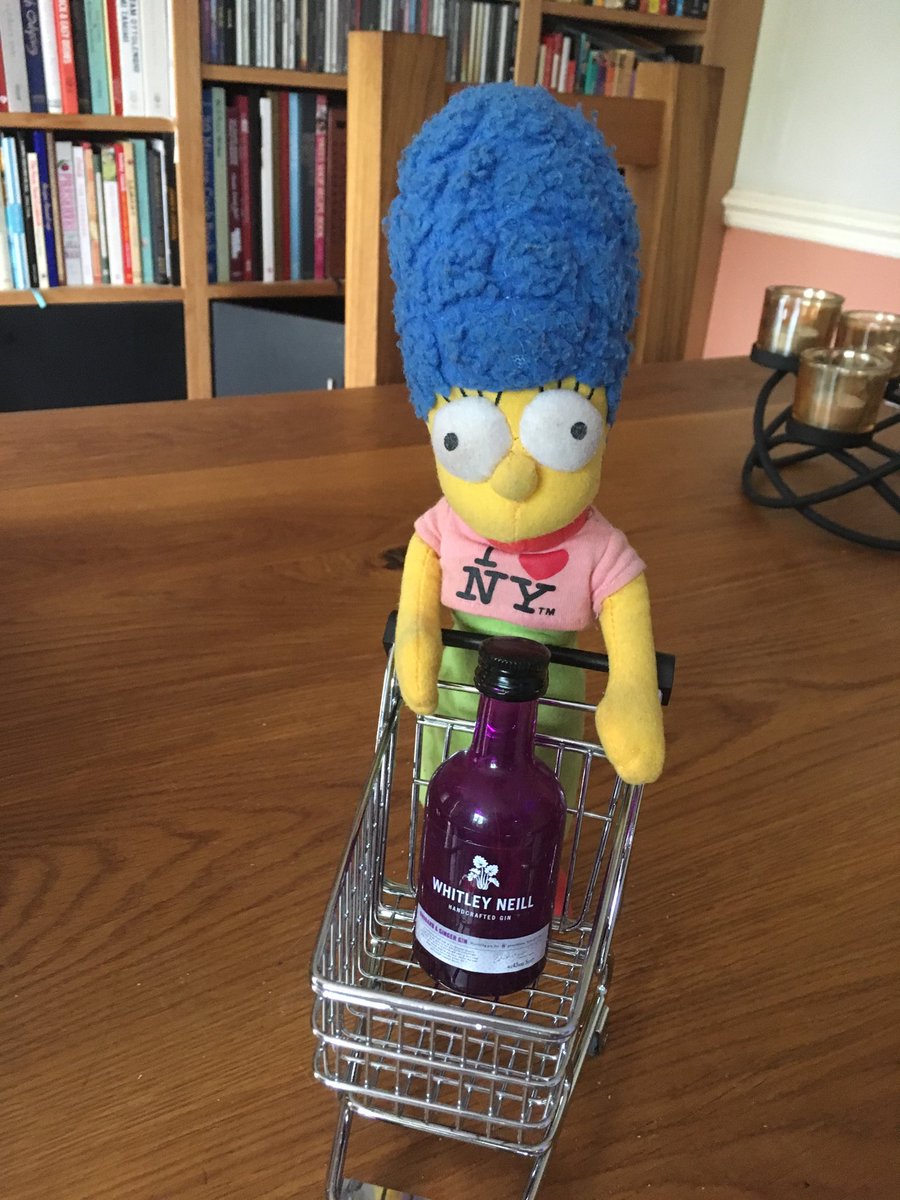 AjsMarge's tweet photo. Needed the trolley for my gin!!! Just like my mum!!!! https://t.co/3tcuByVD73