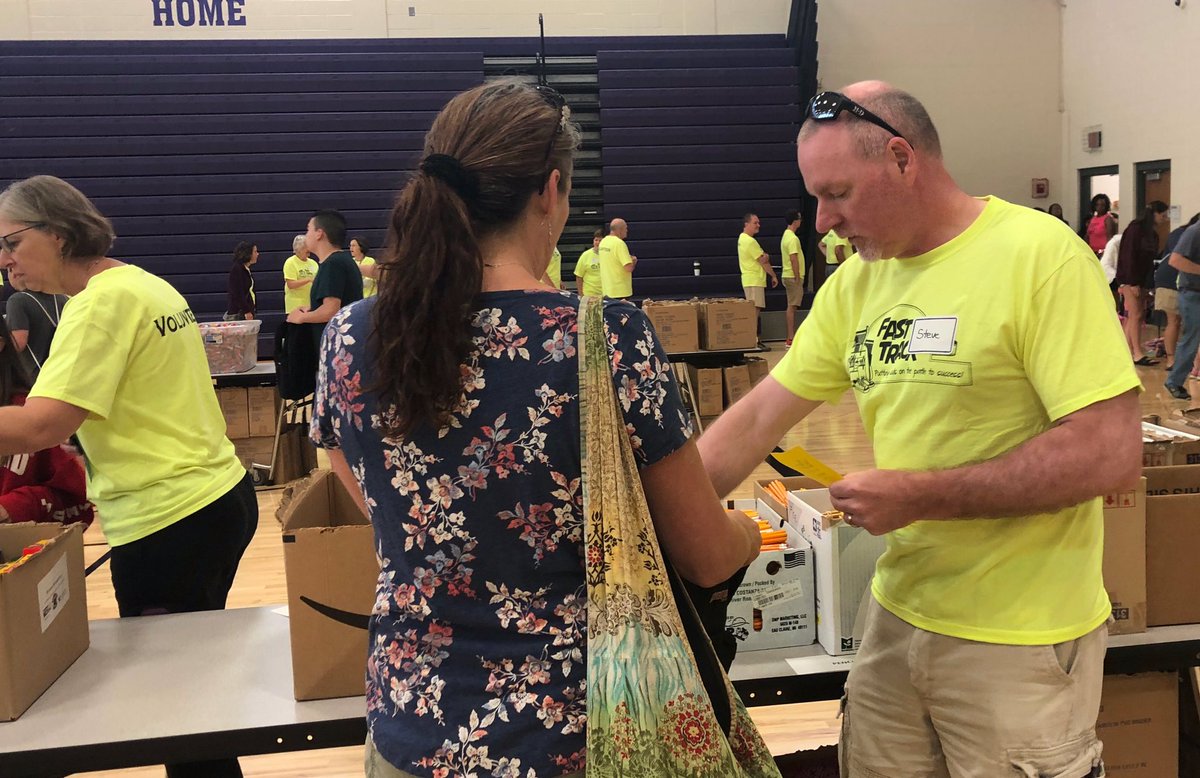 BCSC_SnappChat's tweet photo. A huge thank you to our many volunteers and the support from faith-based organizations and school PSGs for FAST TRACK. We had a record number of students participate, 706, in the 7th annual event. #higherachievementtogether https://t.co/tyMDjD54Mn
