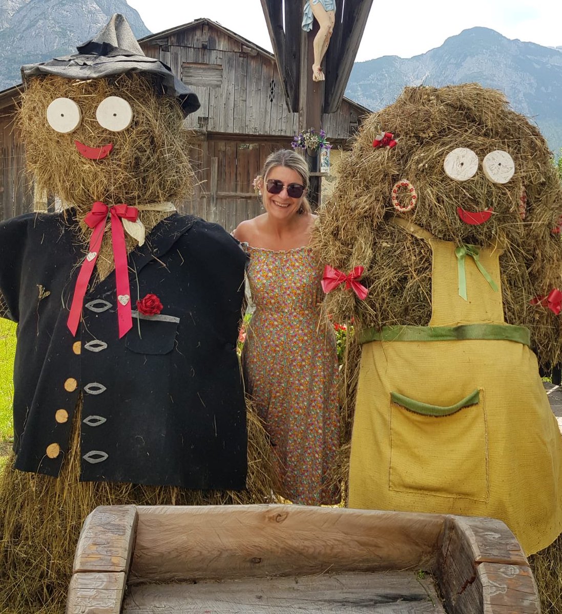 Frances000000's tweet photo. #sappada #festivaldelfieno https://t.co/9zwiORvBlN