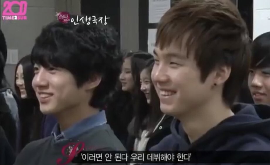 syubhoya's tweet photo. if you are ever sad just remember that jungkook was once shorter than yoongi but then one day outgrew him https://t.co/Yi7yEKT9rm