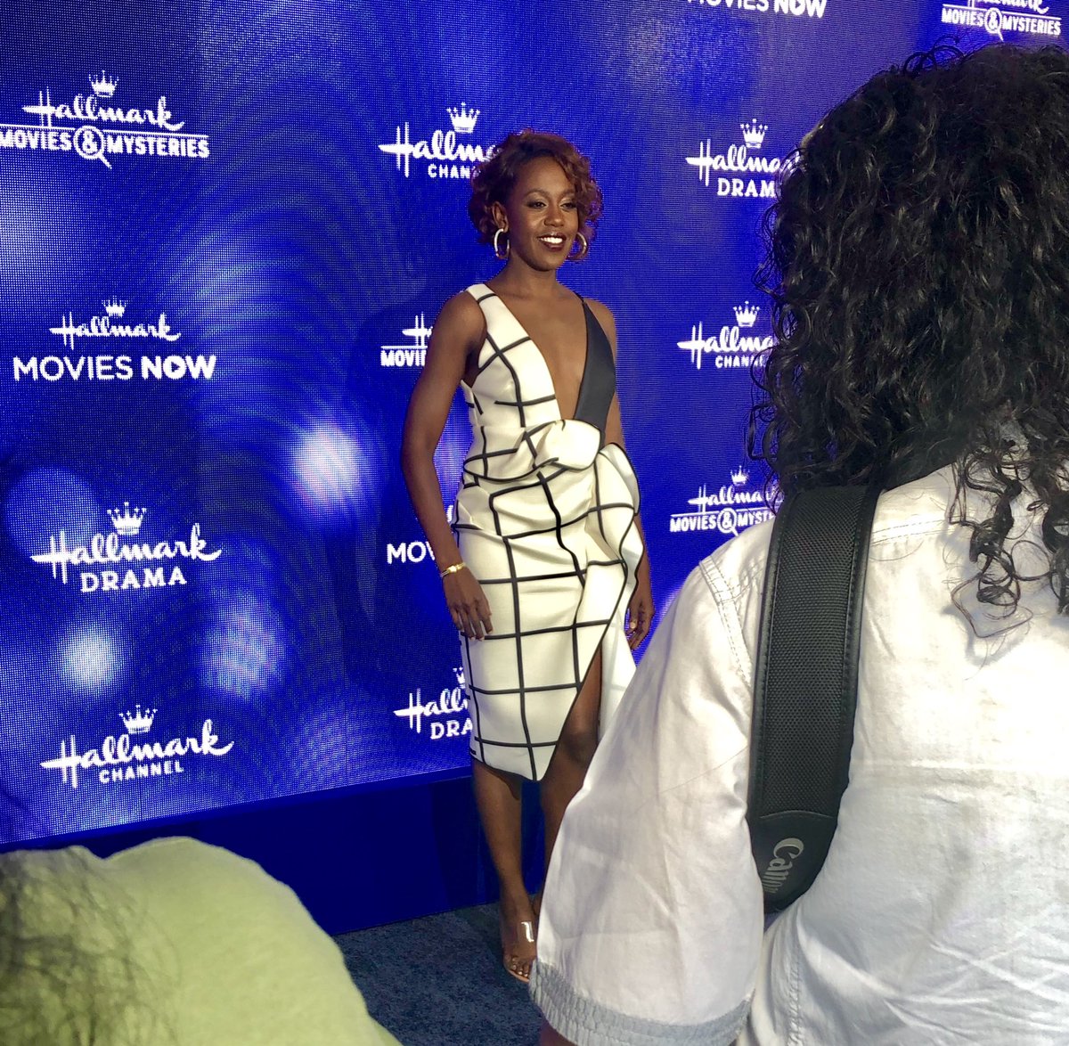 RukiyaBernard's tweet photo. CAPTION THE SECOND PIC 😂😂😂 Great night at the @hallmarkchannel#TCAs last night. https://t.co/0vvkjSlqSU