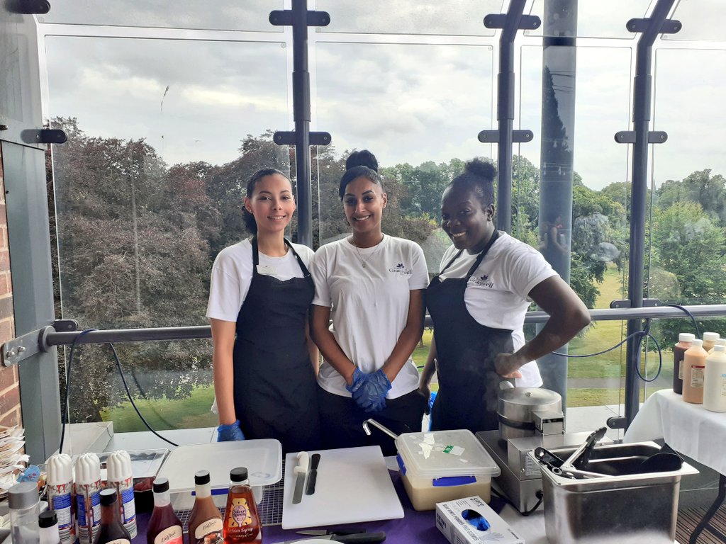 GoEActivities's tweet photo. Here are some more highlights from our Family BBQ at #GracewellofEdgbaston Food, music, cocktails and family what more could you want @SteventonZoe @JazzVirkTweets @GracewellHealth @asajuk https://t.co/HlFTUnelUm