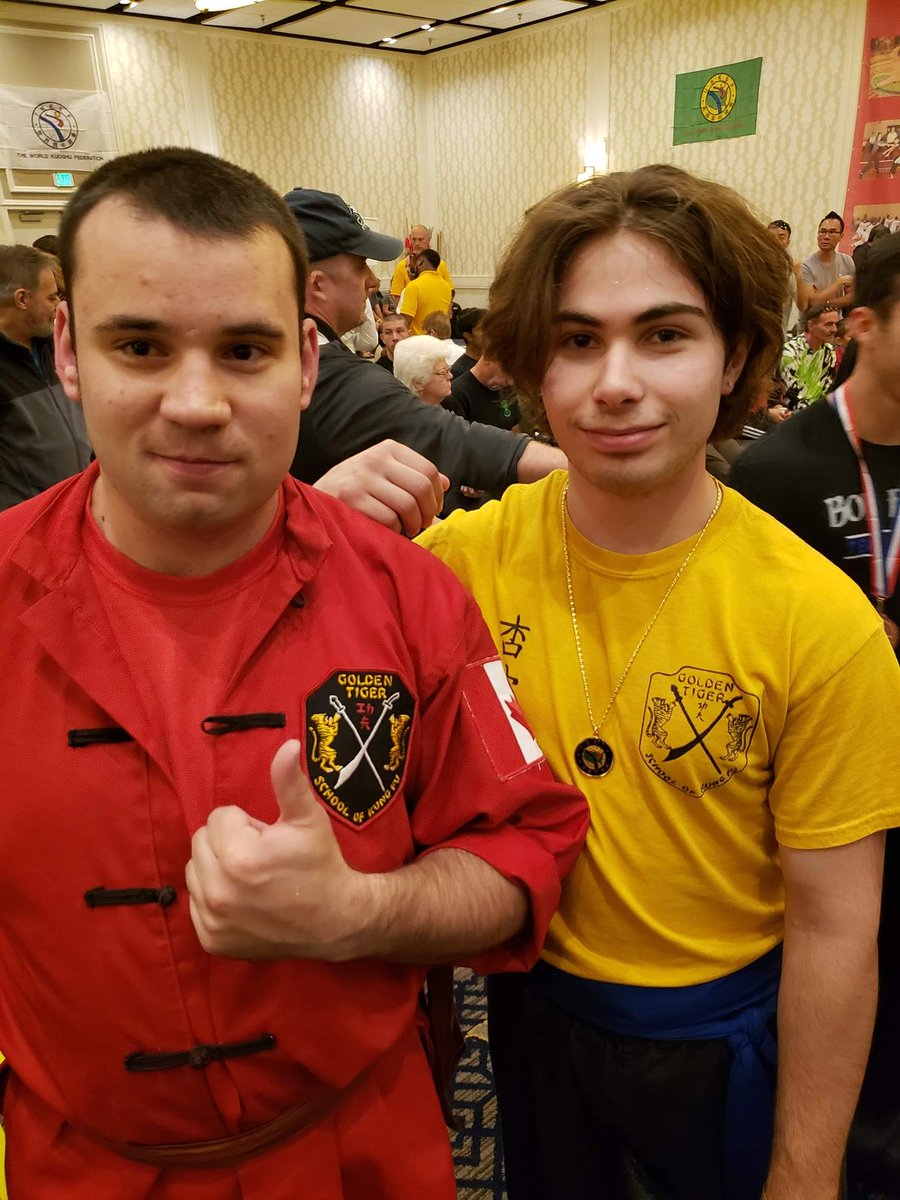 TheGolden_Tiger's tweet photo. Matthew got 4th place in long weapon sparring full contact.
Jason had a good match.
#kungfu #weaponsparring #fullcontact #Goldentiger https://t.co/HvdMFhBMHy