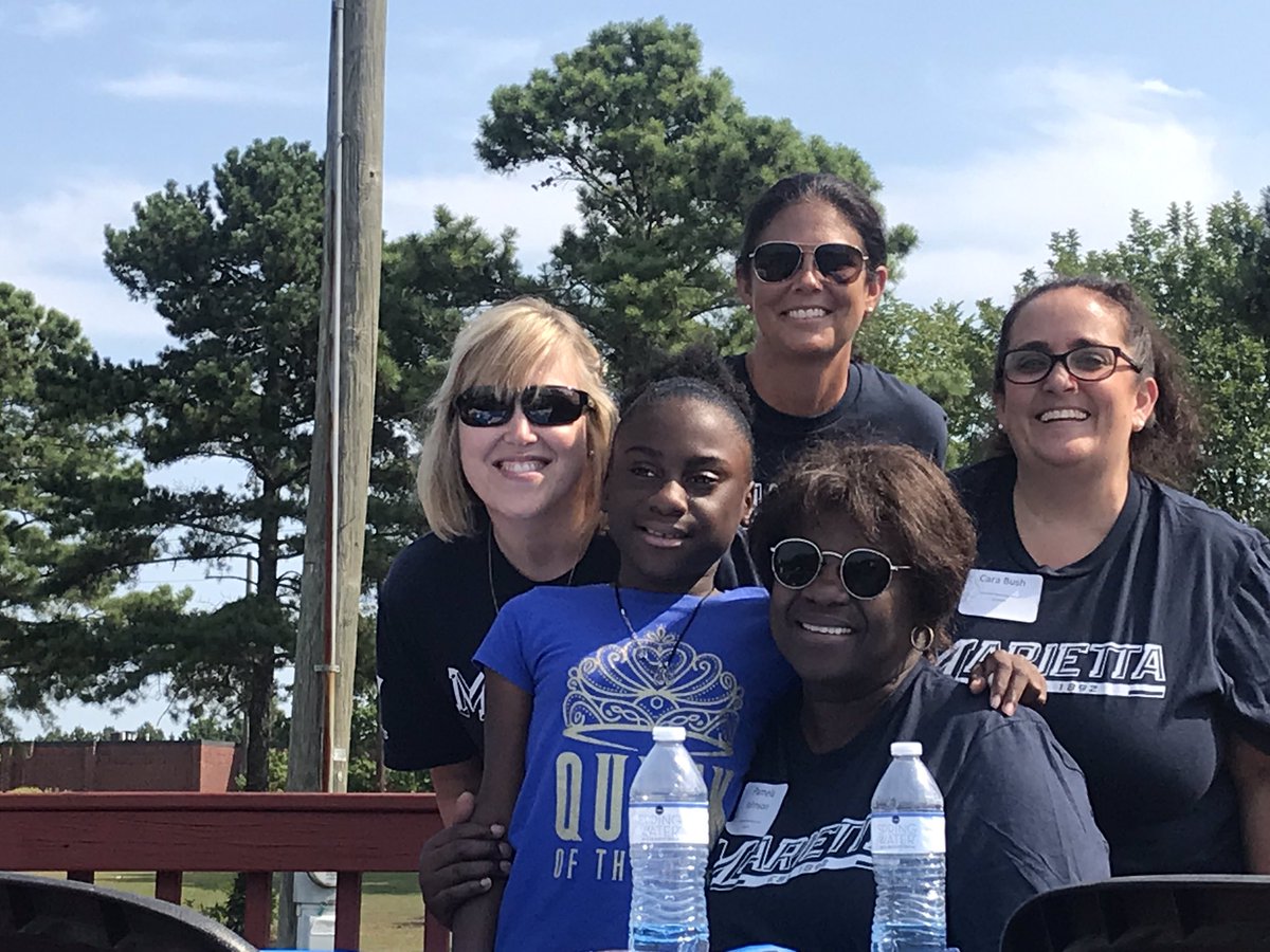 LockheedElem's tweet photo. #OurFirstSteps Lockheed style! #StepUp #StepOut Meeting students and parents! #WelcomeBack #WeMissedYou #LoveLearnLead #SpecialDifferentBetter @grantrivera @LockheedElem @MariettaCitySch https://t.co/ZbtRENNlhH