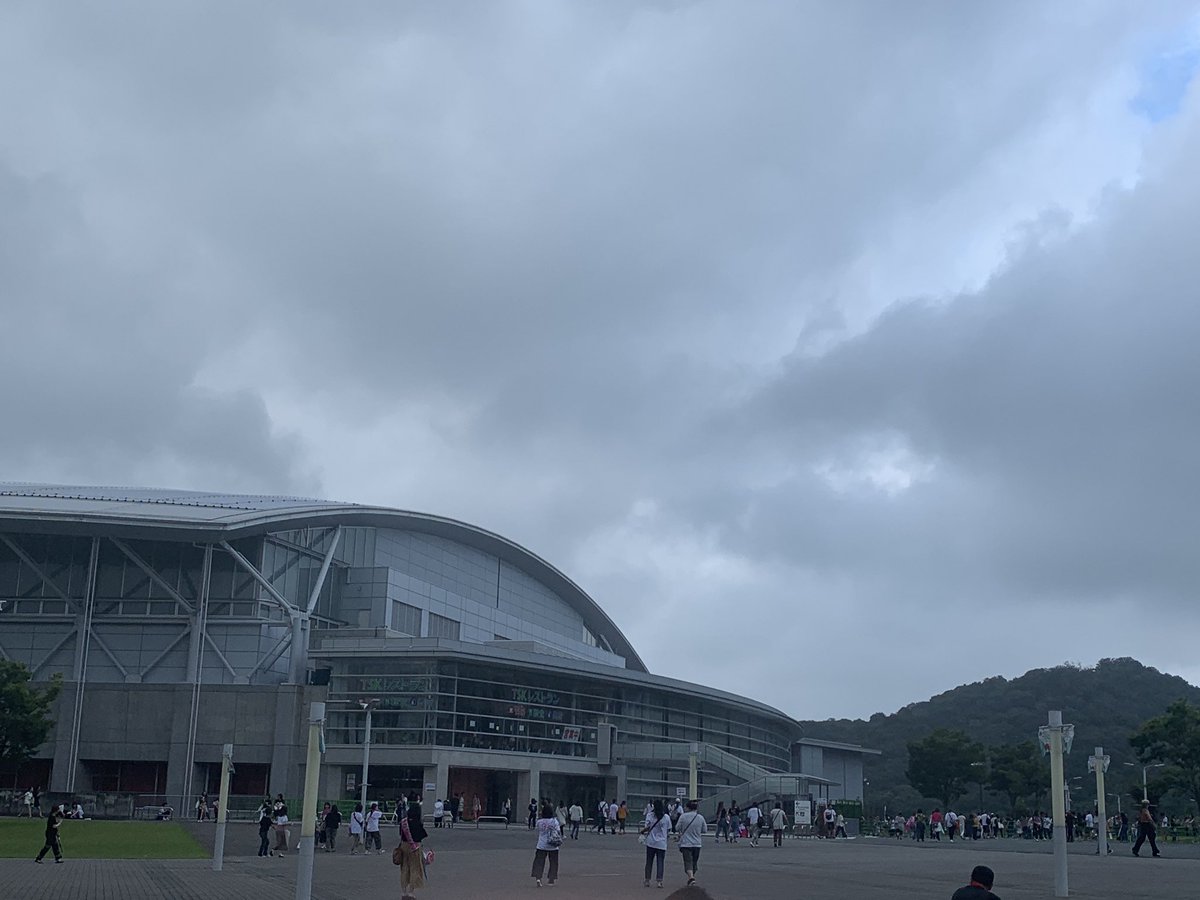 riiiinyaaa12's tweet photo. EXILE SHOKICHI LIVETOUR 2019
UNDERDOG 07.27 静岡エコパアリーナ
台風出禁になってよかった🥰
. https://t.co/z6lWgaKxui