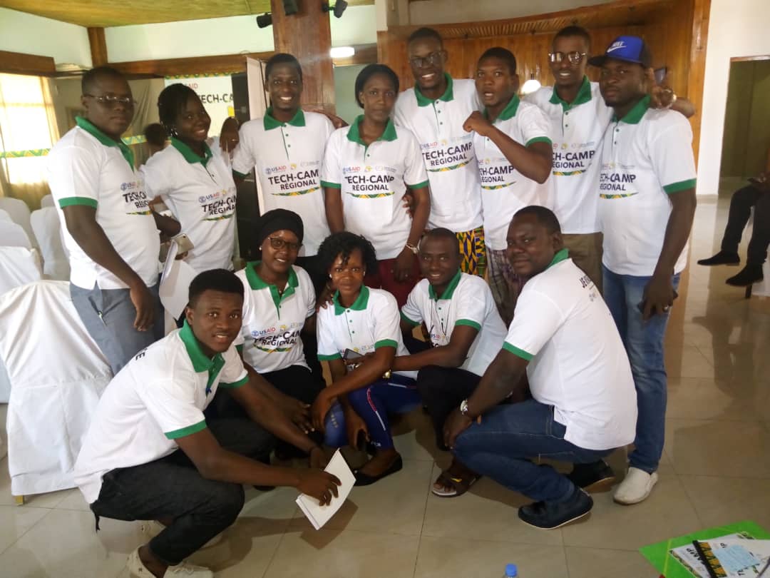 hamdryatou's tweet photo. Dans instant va commencer un plateau débat sur la crise sécuritaire au Liptako_Gourma#PAIXauLiptakoGourma https://t.co/oaY32Cc9Vw