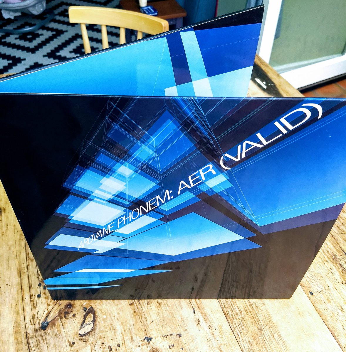 Super_Conzo's tweet photo. Random IDM come-up at the charity shop today. Blind buy. Ain't listened yet.
#Arovane #Phonem https://t.co/B1UljI3low