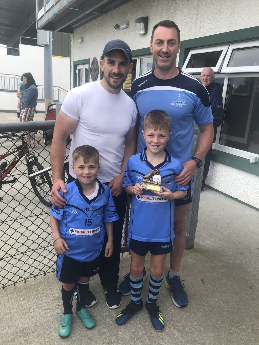 ArdaraGAA's tweet photo. A player of the Tournament Oisin O Hare of @MovilleGAA with @mcgrath_2 and his brother Donncha who had a kidney transplant last year donated by his dad Sean (pictured) who was also team coach. Great to see @MovilleGAA make the long journey today to take part. https://t.co/ZDYzCLkY6j
