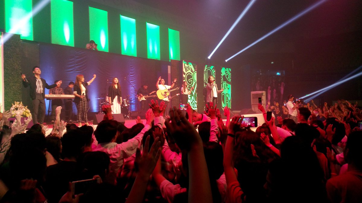 TheEddieCrews's tweet photo. Ended with joyful of happiness in our prayer for the youth.
#RESONATE2019
#YouthMonth2019
#PROUD4thWatcher
#PMCC4W https://t.co/yo8c6m9Yxl