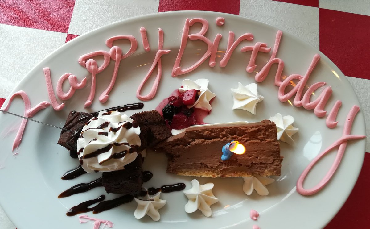 う ちゃん Lunch は 前の絶好ロケーション お気に入りの L A S T で 息子 と 花火 のデザートプレート が毎年のお楽しみ ワールドポーターズ 誕生日 みなとみらい Last 絶好ロケーション