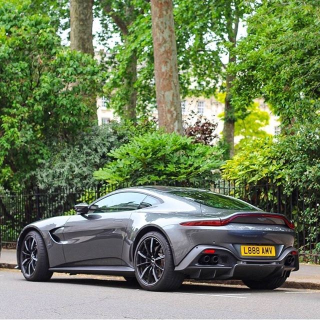 Aston Martin Vantage | Name a classier car, I'll wait..
-
📸 | @bmt_hd
👉 | Follow @AutomotiveRush
👉 | Follow @AutomotiveRush
-
#hypercar #amazingcars247 #london #knightsbridge #carsdaily #supercarsdaily #caroftheday #carlifestyle #cars247 #yiannimize … ift.tt/32TVhph