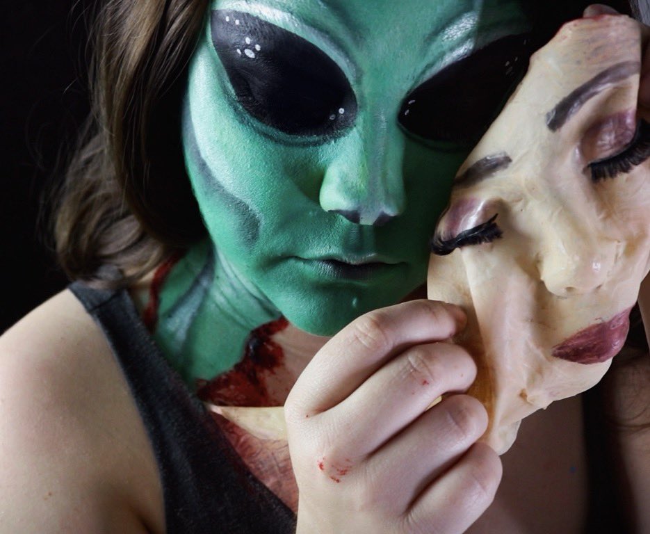 Area 51 Torn Face Alien #Area51 #alienmakeup                                 youtu.be/5KhDMdt6hwY