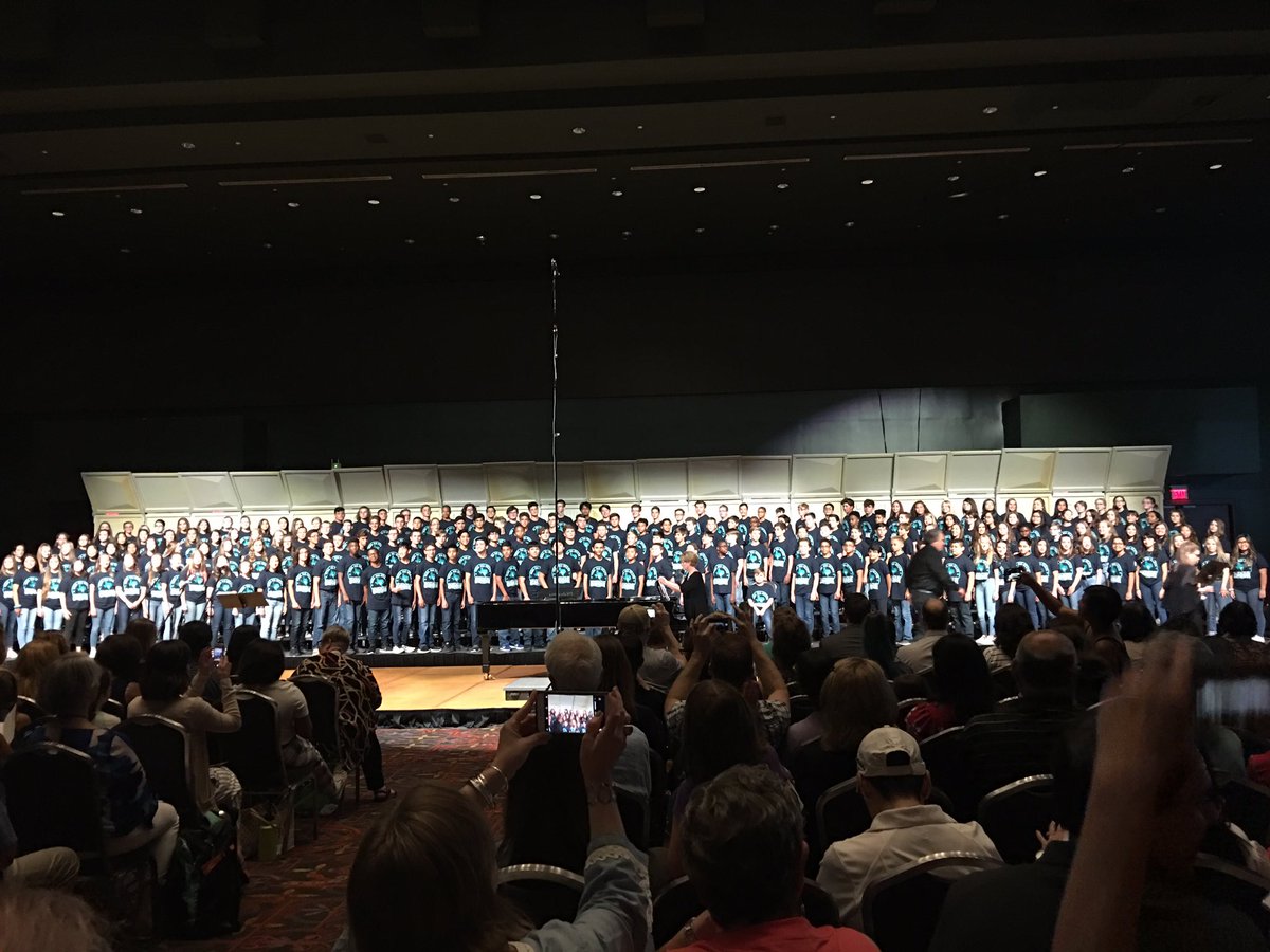 KWeduc8or's tweet photo. What an amazing concert! The Texas Choral Directors Association All-State Choir. @ColtChoir_CMS #HumbleISDJoy https://t.co/sR6hehWhKE