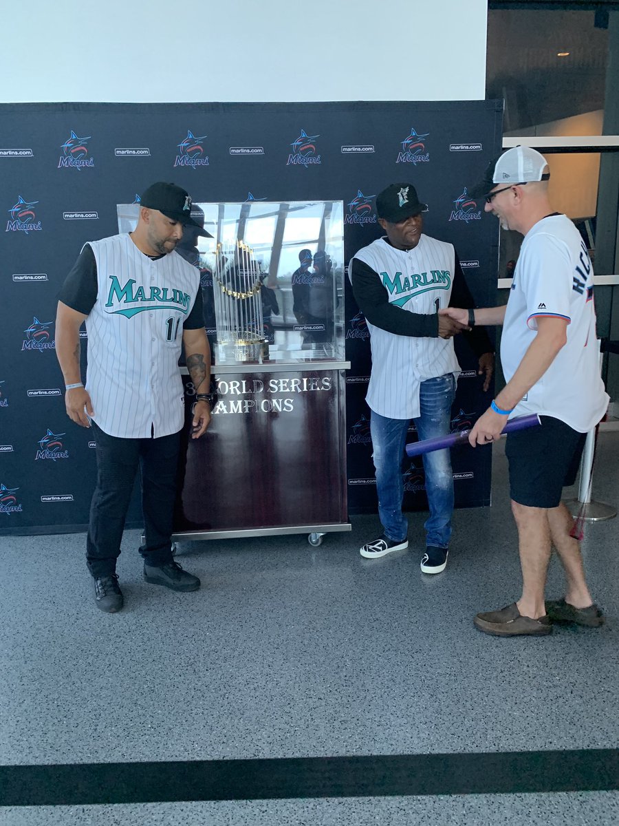 dprich110's tweet photo. #ThrowbackWeekend #throwback19 #ourcolores #JuntosMiami @marlinsfan9 @MarlinsPark @Marlins https://t.co/J5Ygbl6Kob