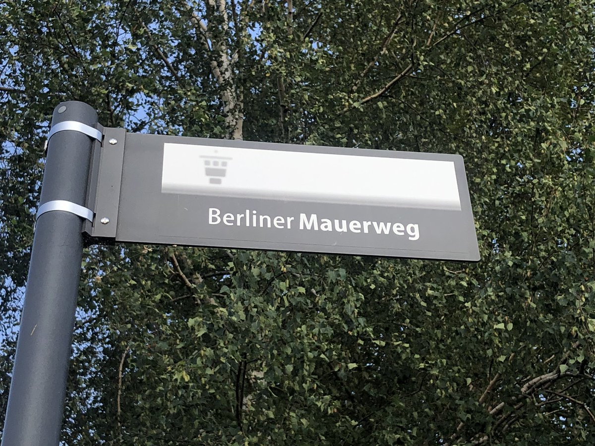 renelauberlin's tweet photo. Heute habe ich im Training mal etwas Ungewöhnliches gemacht. Ich bin auf dem #Mauerradweg mit dem #Crossrad #rundumwestberlin gefahren. Es waren dann am Ende 174 km. 😁🚴🏻♂️ https://t.co/Ic7DL5lCKW