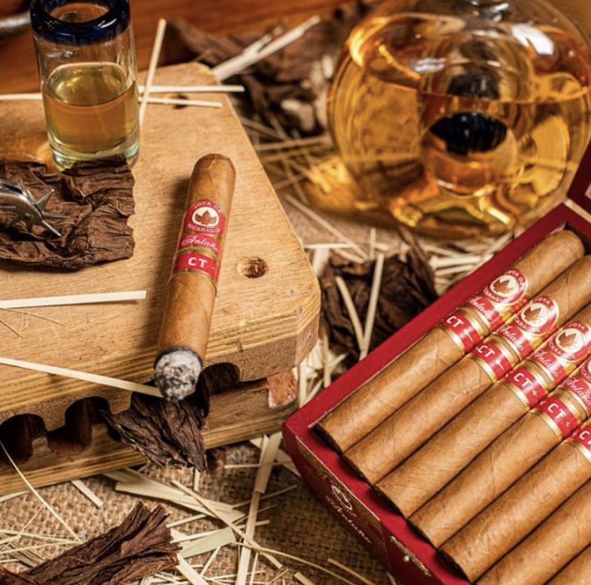 drewestatecigar's tweet photo. It’s time to experience the daring new expression from @joyacigars the Antaño CT. Now available at your local retailers! #De4L #JoyaCigars #KeepDaring #DEIPCPR https://t.co/c7aalVbYAO