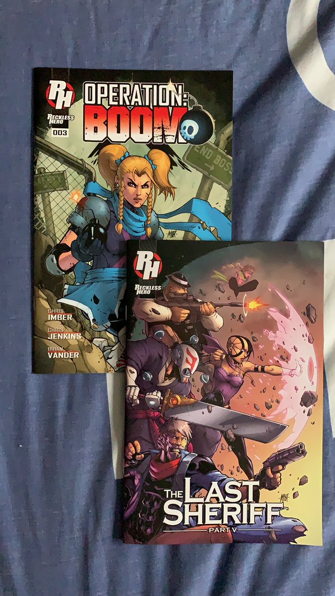 albobbiddy's tweet photo. Today I got the latest issues of #TheLastSheriff & #OperationBoom, and had a nice chat with @TheMightyBurbs about the series. Hopefully will be the same time next at #MCMManchester, if not will definitely be ordering online 😁 https://t.co/zNgVN2dOHB