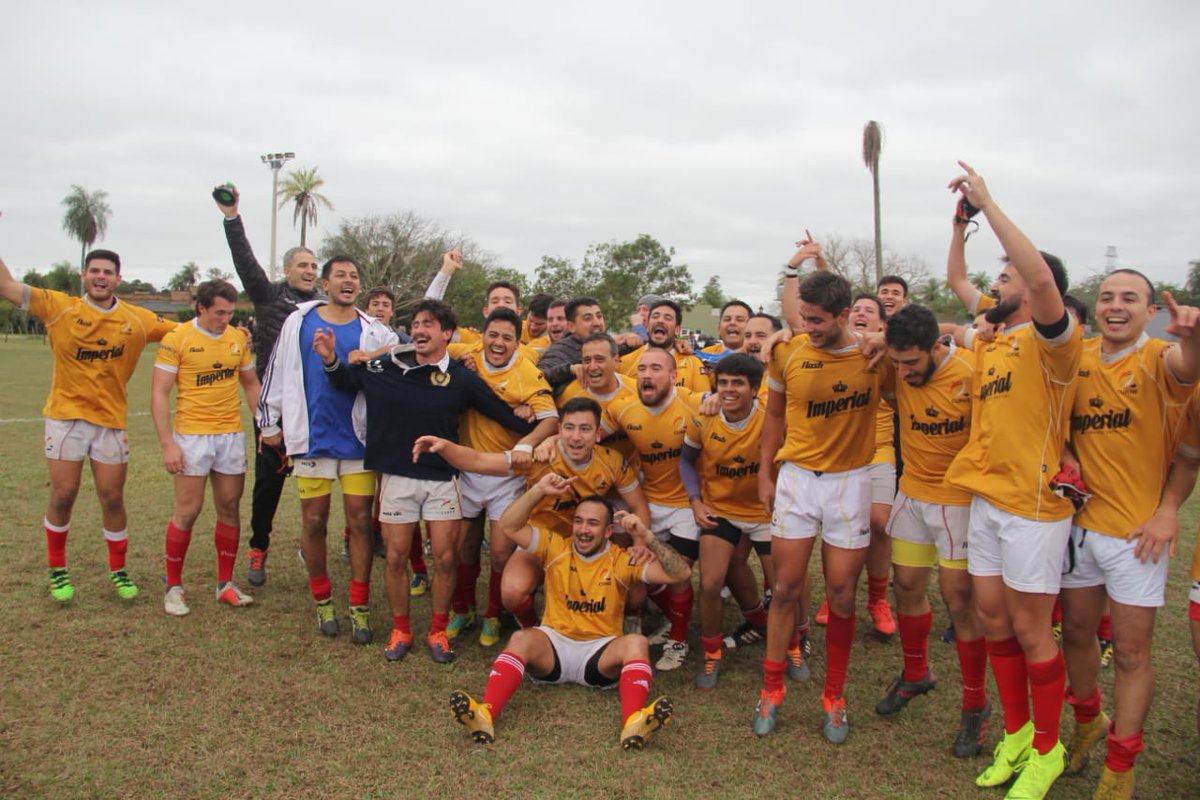 TiempodeRugby's tweet photo. #RegionalNEA 🇦🇷🏉 
Final en Preintermedia !!
CURNE campeón !
Venció 33-32 a Taraguy y se llevó el título en la categoría de URNE https://t.co/zyUJk30Iwv
