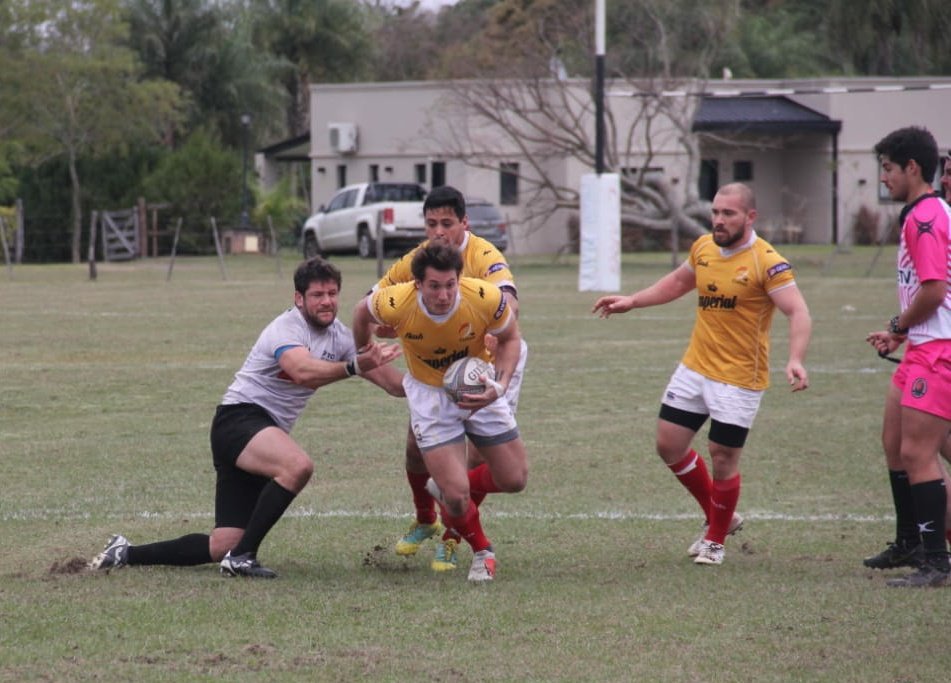TiempodeRugby's tweet photo. #RegionalNEA 🇦🇷🏉 
Final en Preintermedia !!
CURNE campeón !
Venció 33-32 a Taraguy y se llevó el título en la categoría de URNE https://t.co/zyUJk30Iwv