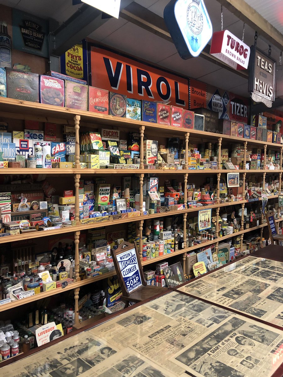 LisaMarieFranks's tweet photo. 🖤What Is The Difference Between A Hoarder & A Collector? This Is The Answer🖤 Today I Visited @ Oakham Treasures, Bristol. If You Haven’t Been Before Then You Need To! The Most Fabulous Display Of Shop Advertising You Will EVER See!#oakhamtreasures #enamelsigns #shopadvertising https://t.co/QM1u4ra3IV