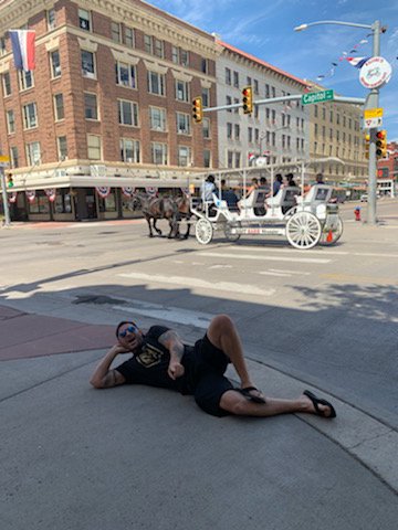 GarageBoysLV's tweet photo. Mike lounging about in @CheyenneWY #cheyenneRodeo @outlaw_saloon https://t.co/4b38kopn51