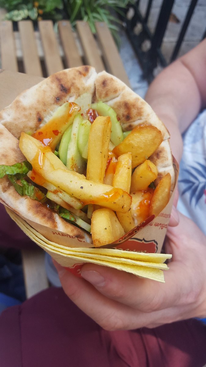 Chip Salad Gyro/Kebab in Greece because that's how we vegans roll!! 😋🇬🇷🌱💚 
#vegan #veganfood #meatfree #veganfoodshare #vegantravels #easytobevegan #tasty
