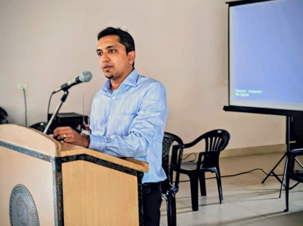 Jacob_Baby's tweet photo. I've interacted with students of #University #College of #Engineering #Thodupuzha (my alma mater) today, and given them a talk on #technology and #lifeskills. It was a nice experience interacting with the brilliant students. https://t.co/5VNyTkpqKe